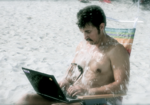 thumb_beach_laptop_5